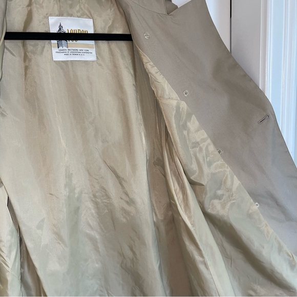 Vintage London Fog Classic Trench - Picture 12 of 16